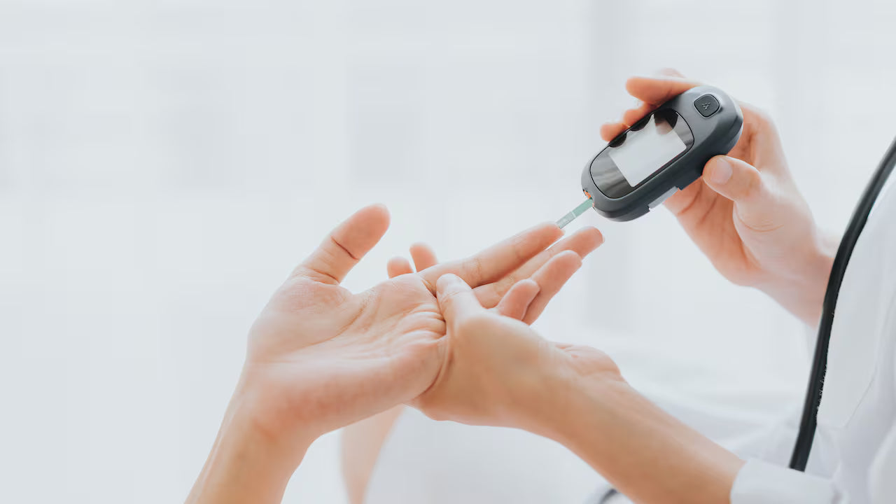 Blood Sugar Complex: ¡Adiós a la Montaña Rusa del Azúcar! Recupera la Libertad y el Control de tu Vida en Solo 30 Días.